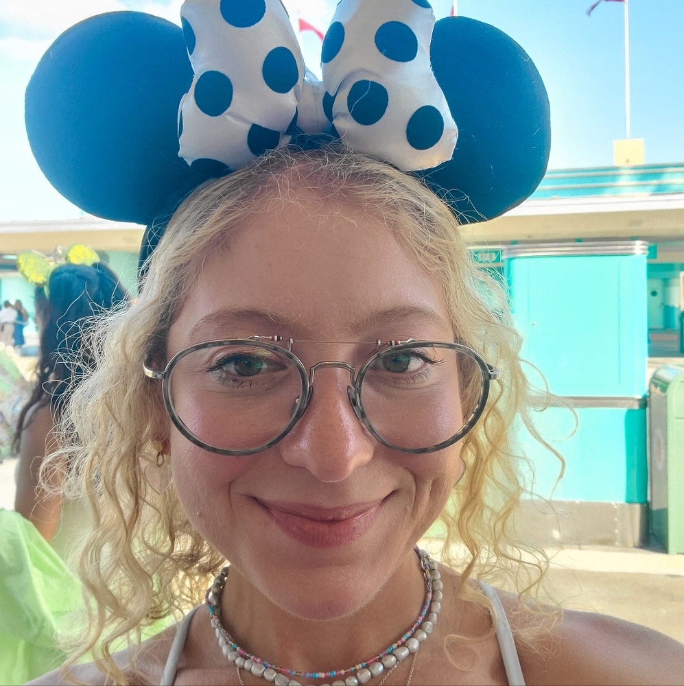 Meet your Posher, Nicole